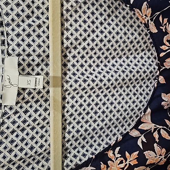 Joie mixed pattern silk tank XS like new - Picture 2 of 6